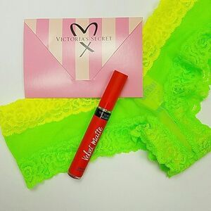Victoria's Secret Velvet Matte Electric NWT